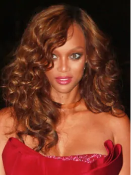 Tyra Banks Sexy Luscious Long Curly Lace Front Human Hair Wig 18  inches