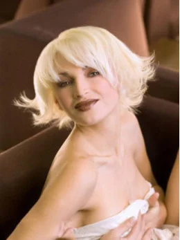 Young Fashion Platinum Blonde Sexy Chin Length Wavy Capless Synthetic Wigs